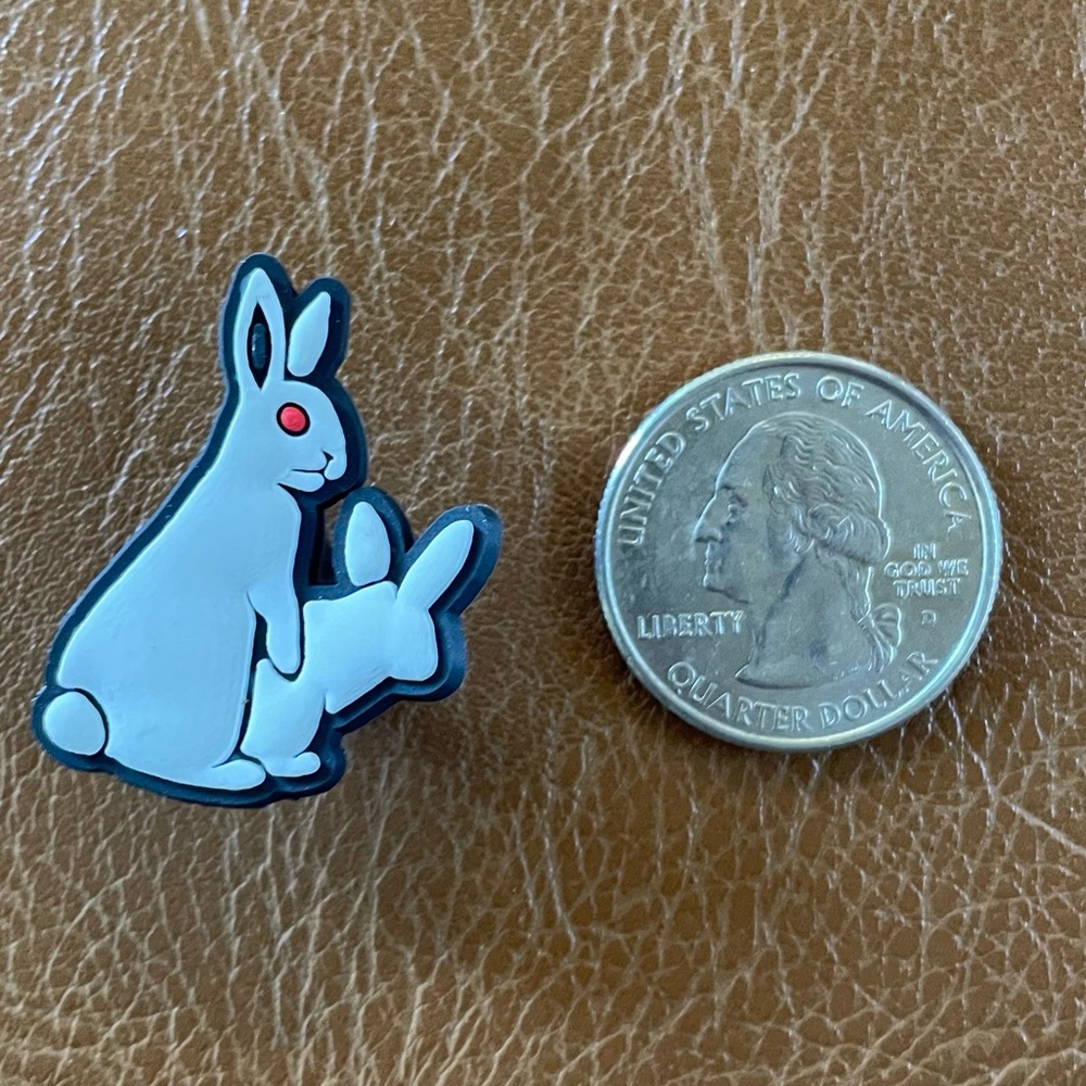 White Rabbit Croc Charm - Picture 3 of 3